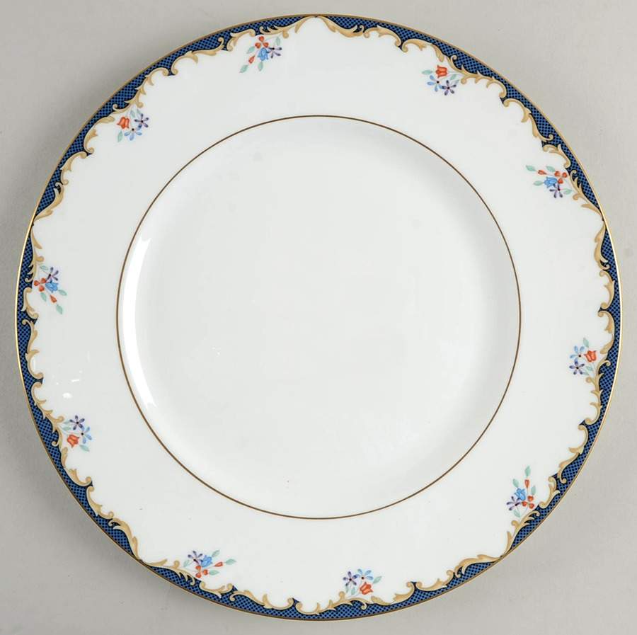Chartley (Verge) Dinner Plate by Wedgwood-1