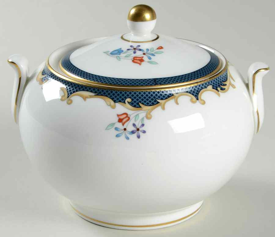 Chartley (Verge) 146 Shape Sugar Bowl & Lid by Wedgwood-1