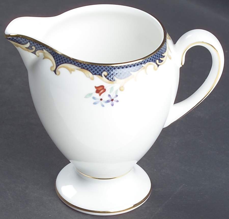 Chartley (Verge) Globe Shape Creamer by Wedgwood-1