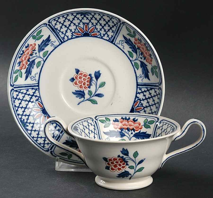 Cheadle Footed Bouillon Cup & Saucer by Wedgwood-1