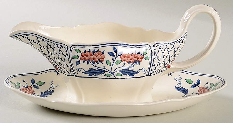 Cheadle Gravy Boat with Attached Underplate by Wedgwood-1