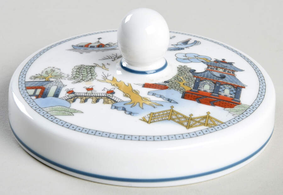 Chinese Legend Lid for 3" Round Box by Wedgwood-1
