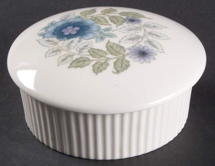 Clementine Round Box & Lid by Wedgwood-1