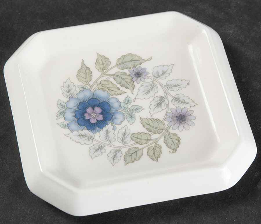 Clementine 4" Square Sweet Meat by Wedgwood-1