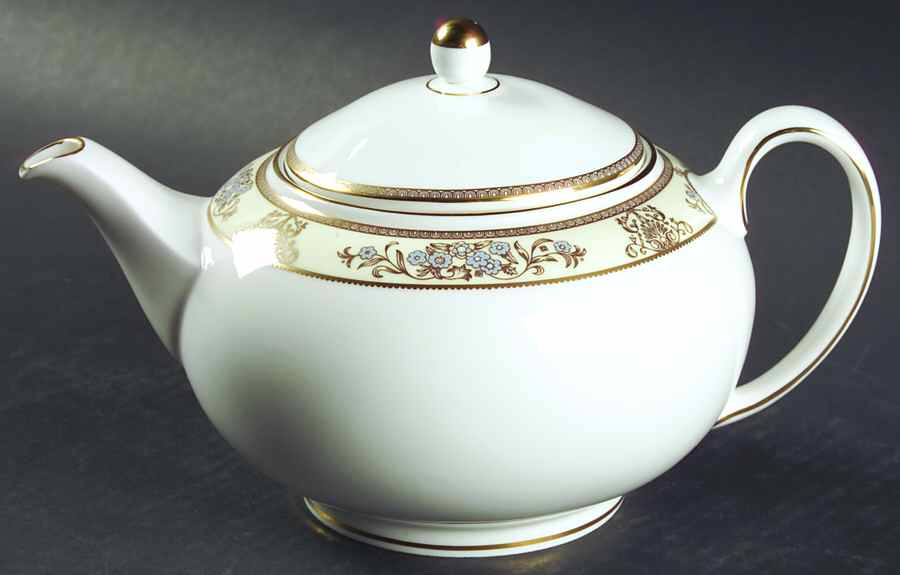 Cliveden Ivory Teapot & Lid by Wedgwood-1