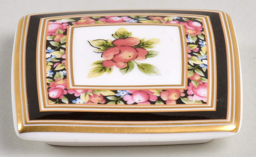 Clio Lid for Square Box by Wedgwood-1