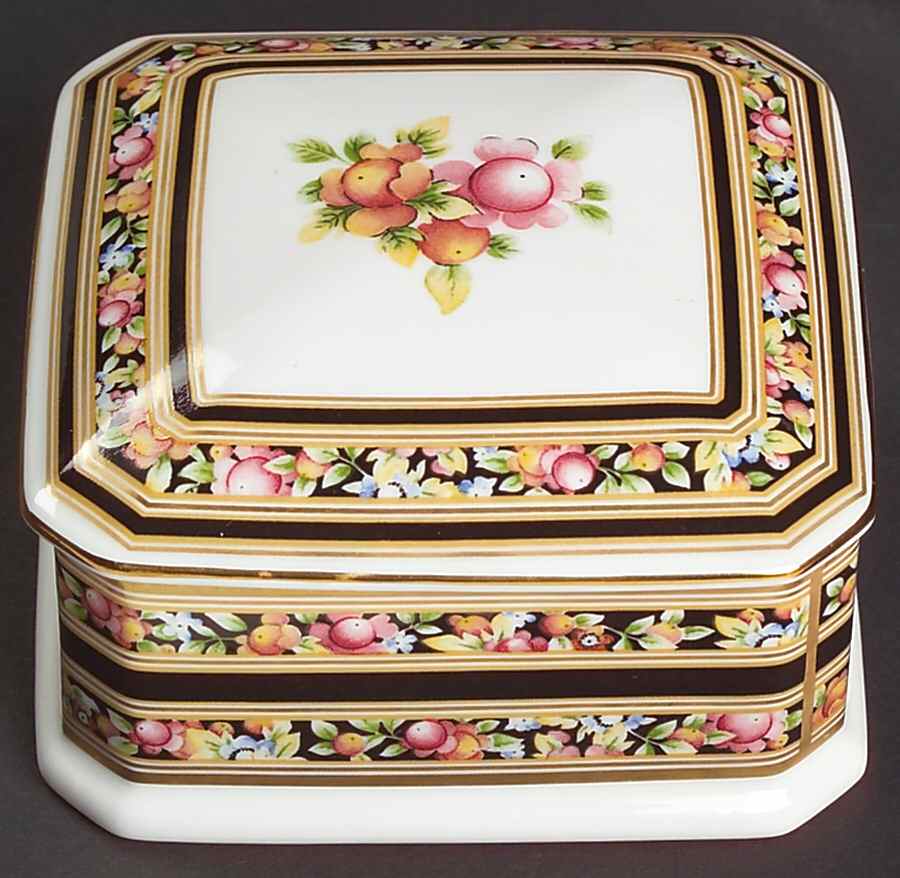 Clio Square Box & Lid by Wedgwood-1