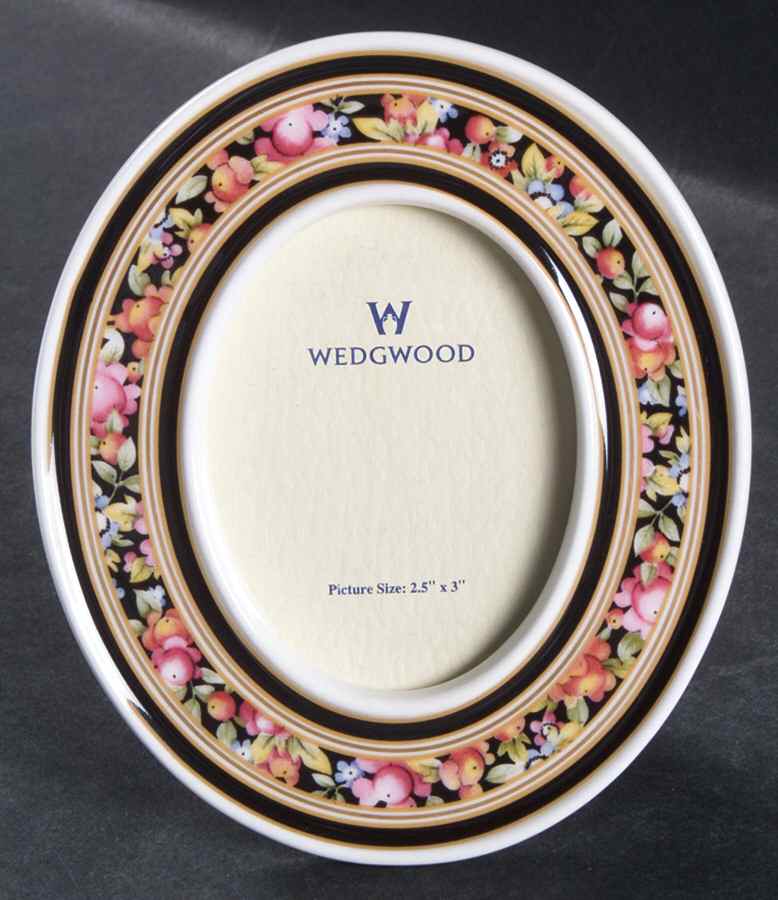 Clio Oval Picture Frame by Wedgwood-1