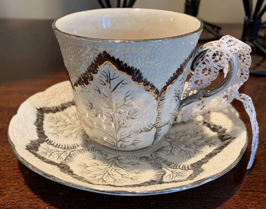 CM5534 Flat Cup & Saucer Set by Wedgwood-1