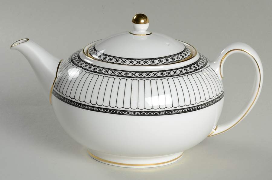 Colonnade Black Teapot & Lid by Wedgwood-1