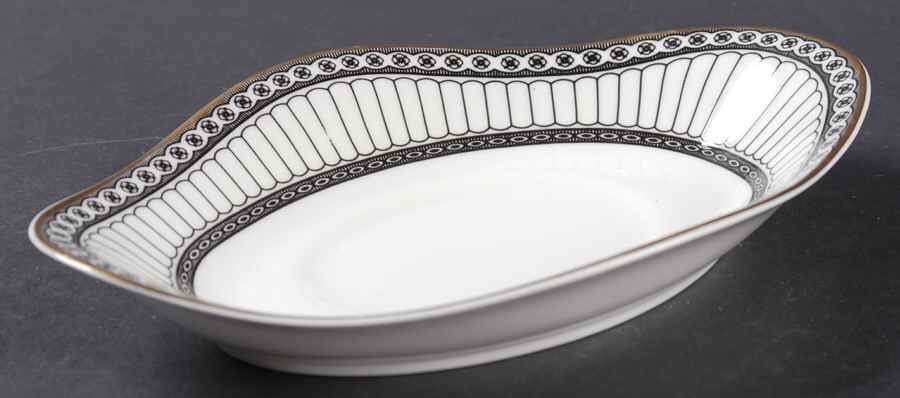 Colonnade Black Underplate for Gravy Boat by Wedgwood-1