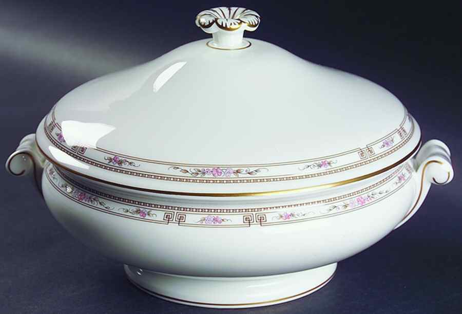 Colchester Round Covered Vegetable by Wedgwood-1