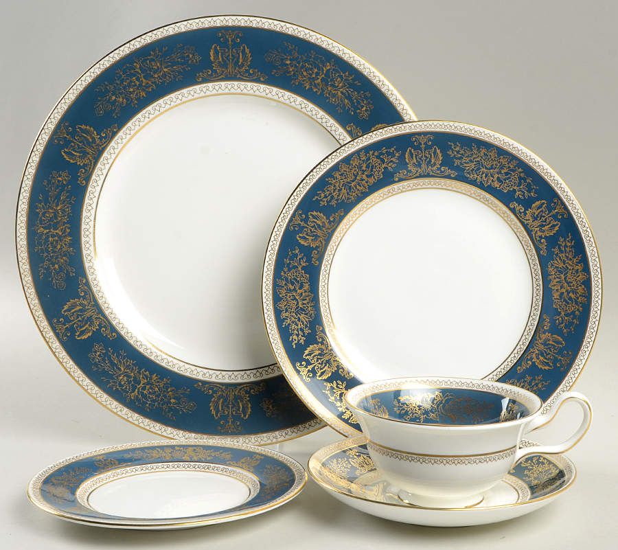 Columbia Blue & Gold 5 Piece Place Setting by Wedgwood-1