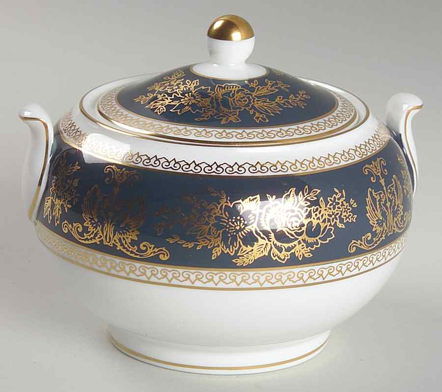 Columbia Blue & Gold 146 Shape Sugar Bowl & Lid by Wedgwood-1