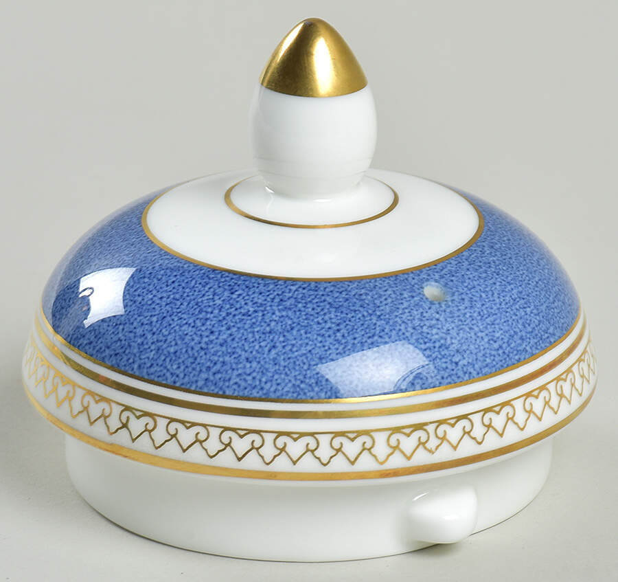 Columbia Powder Blue Rim (White Center) Lid for Coffee Pot by Wedgwood-1