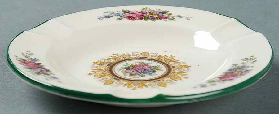 Columbia Ivory Body (Yellow Griffons) Small Ashtray by Wedgwood-1