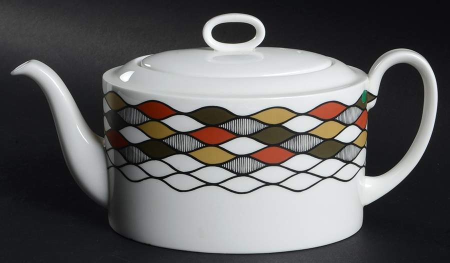 Columbine Teapot & Lid by Wedgwood-1