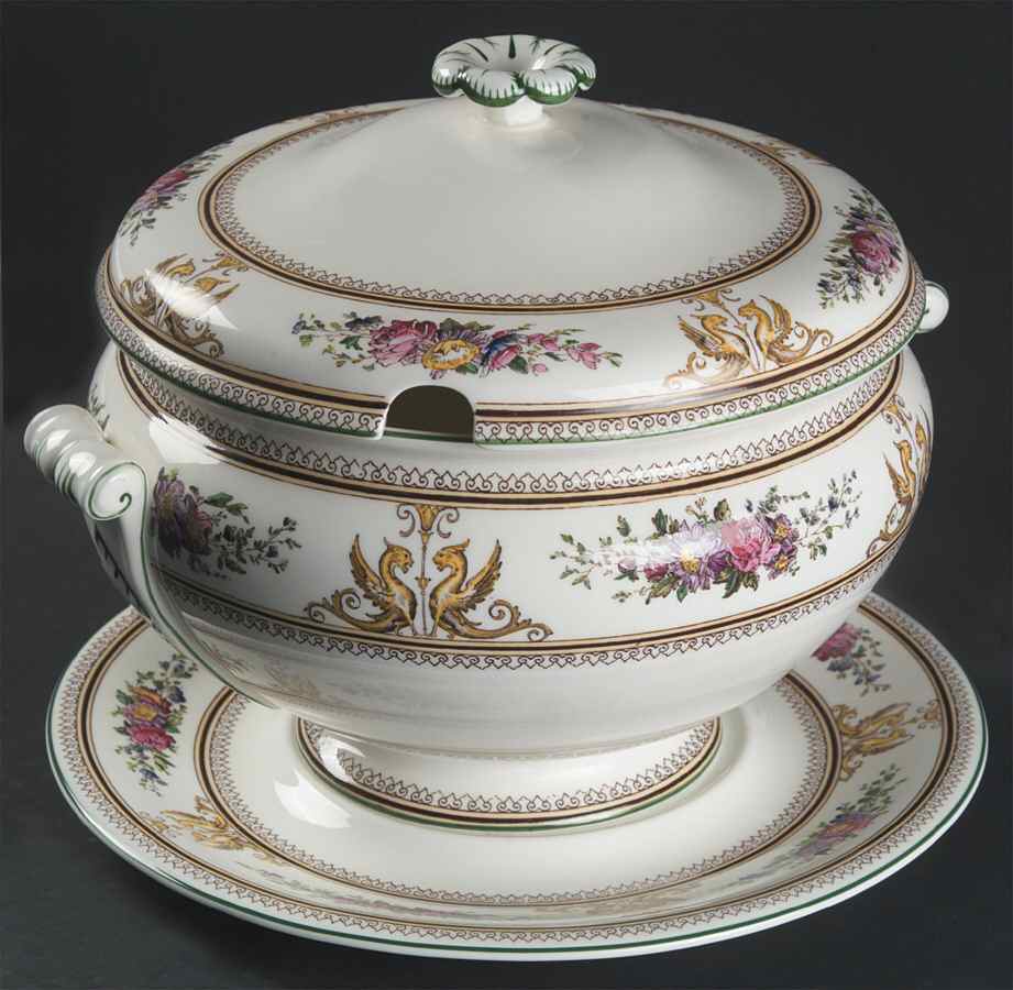 Columbia White (Center Medallion, Green Trim) Tureen & Lid w/Underplate by Wedgwood-1
