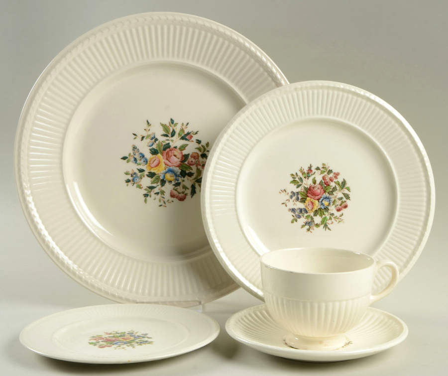 Conway 5 Piece Place Setting by Wedgwood-1
