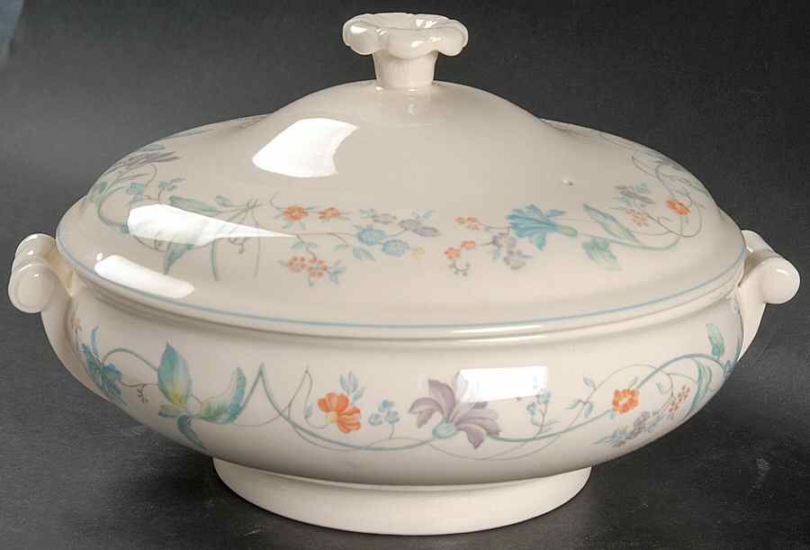 Cornflower (Blue Trim, Smooth) Round Covered Vegetable by Wedgwood-1