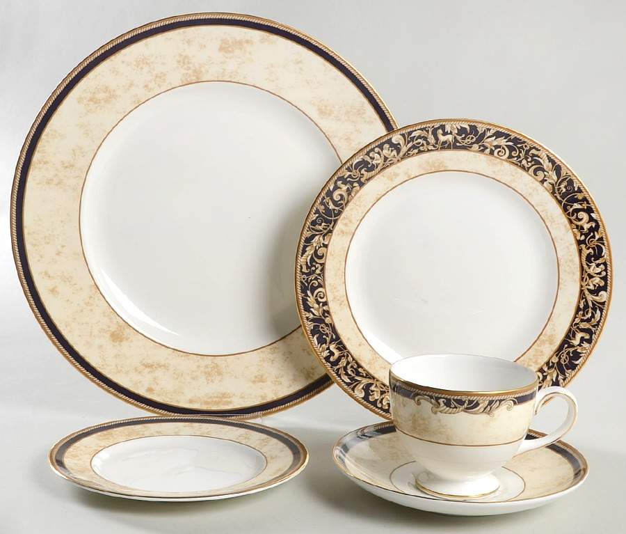 Cornucopia 40 Piece Estate Set by Wedgwood-1