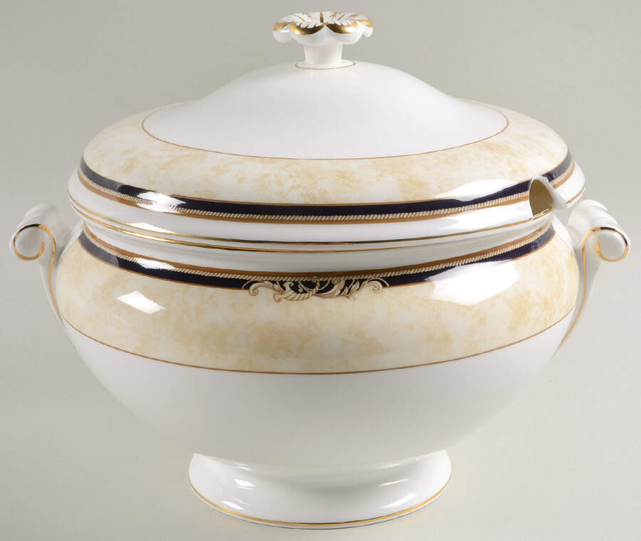 Cornucopia Tureen &  Lid by Wedgwood-1