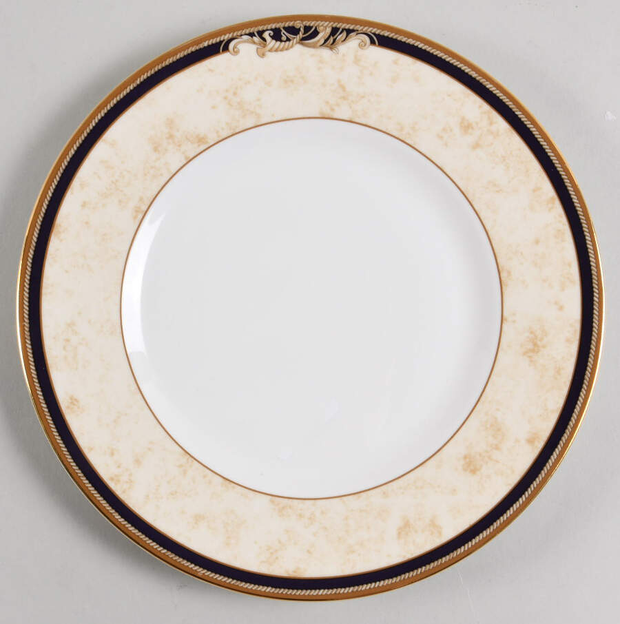 Cornucopia Luncheon Plate by Wedgwood-1