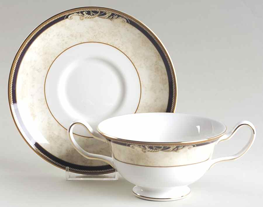 Cornucopia Footed Cream Soup Bowl & Saucer Set by Wedgwood-1