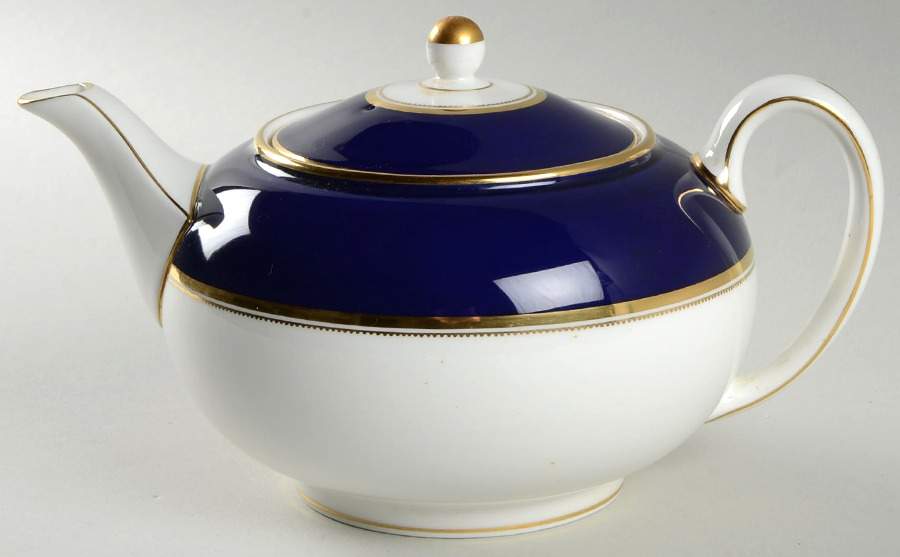 Cobalt Royal Teapot & Lid by Wedgwood-1