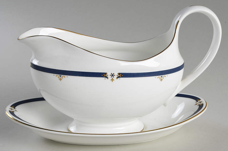 Crestwick Gravy Boat & Underplate by Wedgwood-1