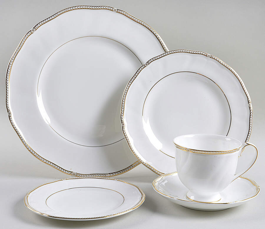Crown Gold (England) 40 Piece Estate Set by Wedgwood-1