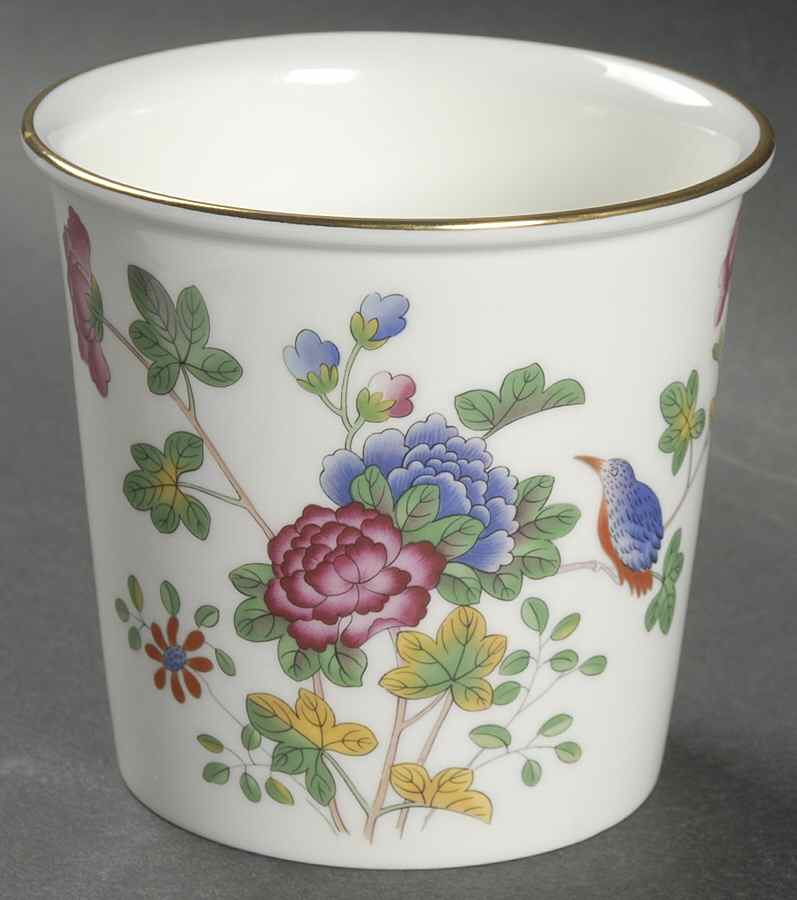 Cuckoo Flower Pot by Wedgwood-1