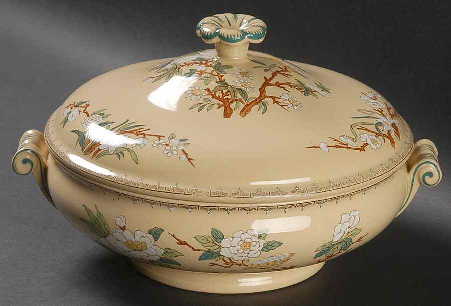 Cuckoo Round Covered Vegetable by Wedgwood-1