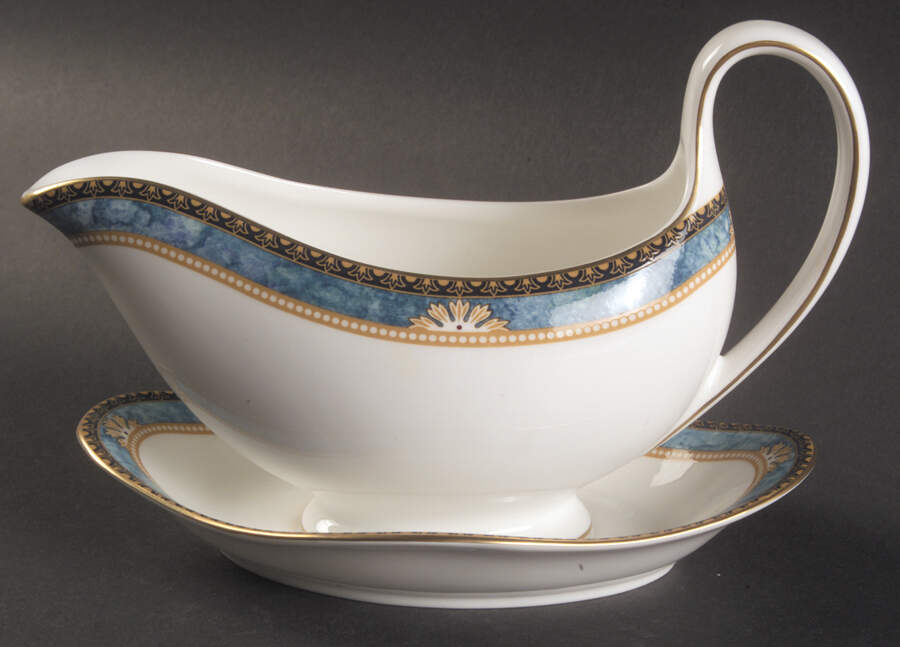 Curzon Gravy Boat & Underplate by Wedgwood-1