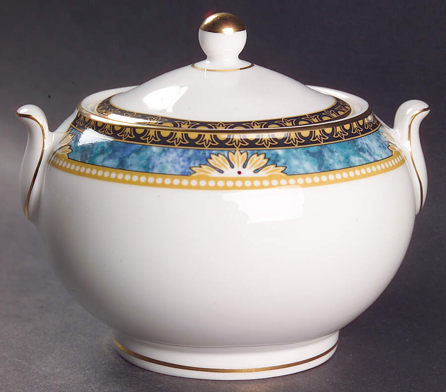 Curzon 146 Shape Sugar Bowl & Lid by Wedgwood-1