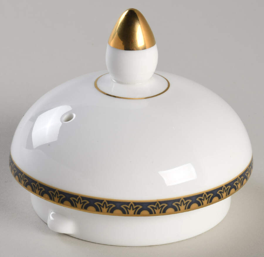 Curzon Lid for Coffee Pot by Wedgwood-1