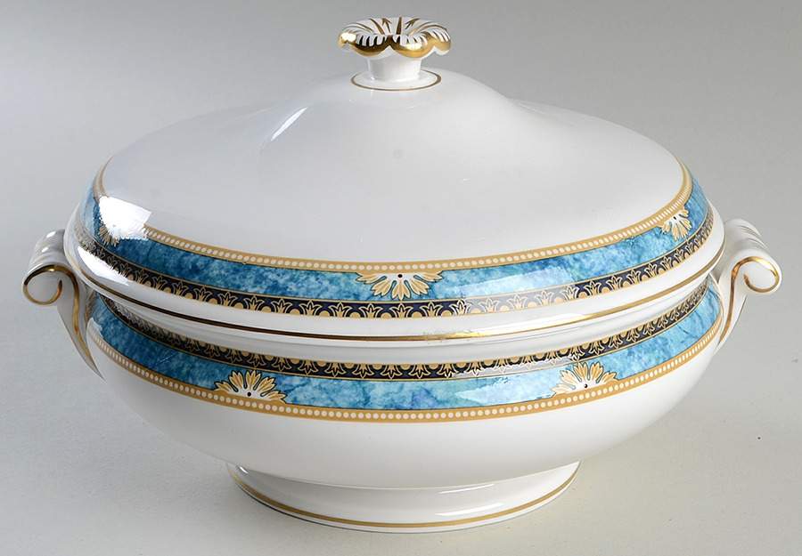 Curzon Round Covered Vegetable by Wedgwood-1