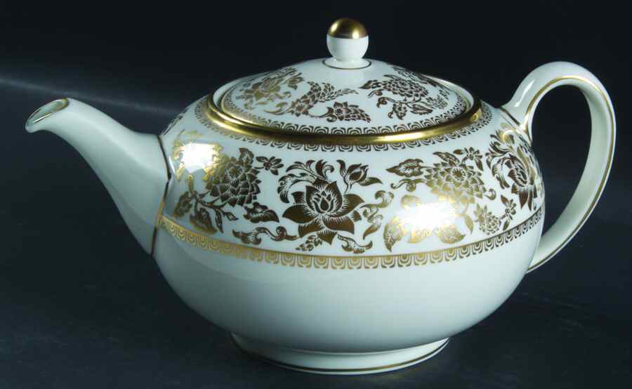 Damask Gold Teapot & Lid by Wedgwood-1