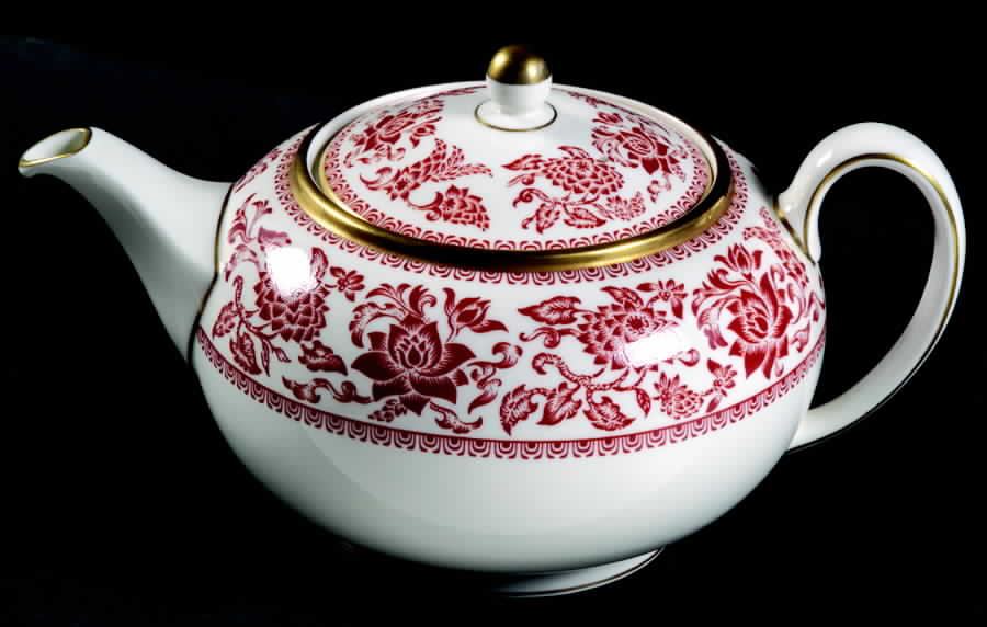 Damask Red Teapot & Lid by Wedgwood-1