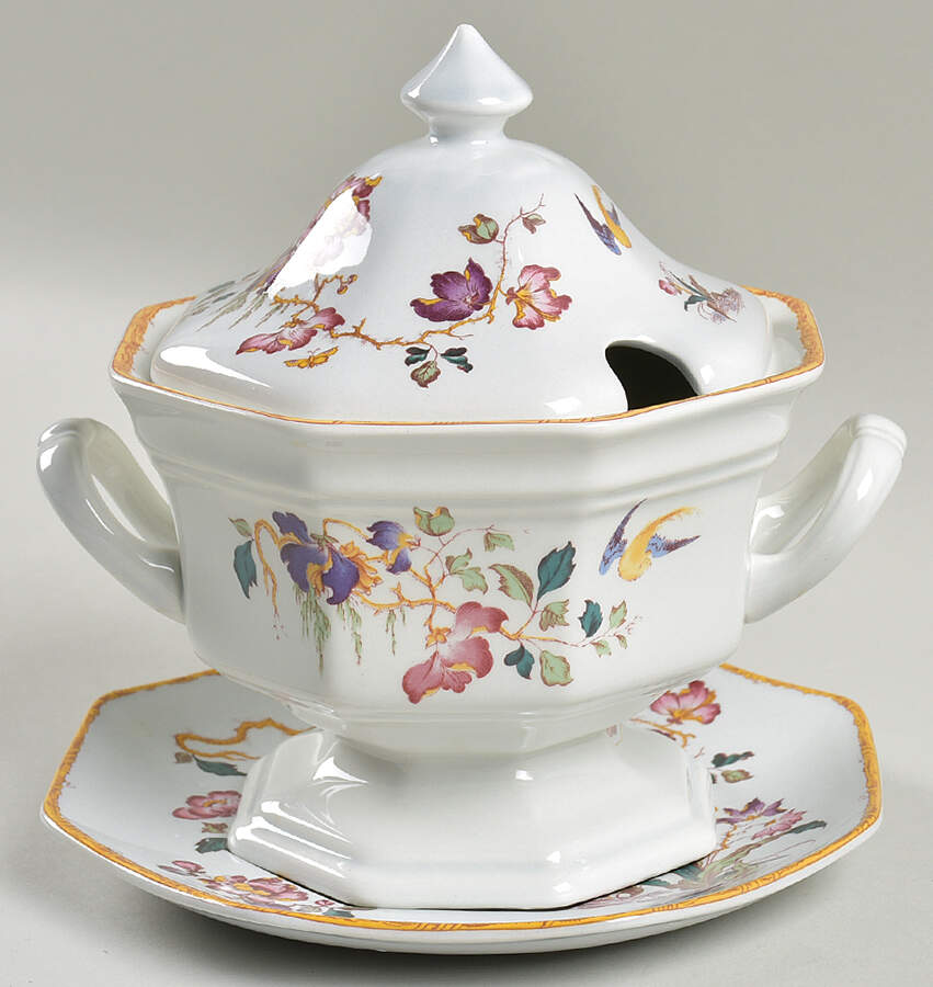 Devon Rose Gravy Boat & Lid w/Underplate by Wedgwood-1