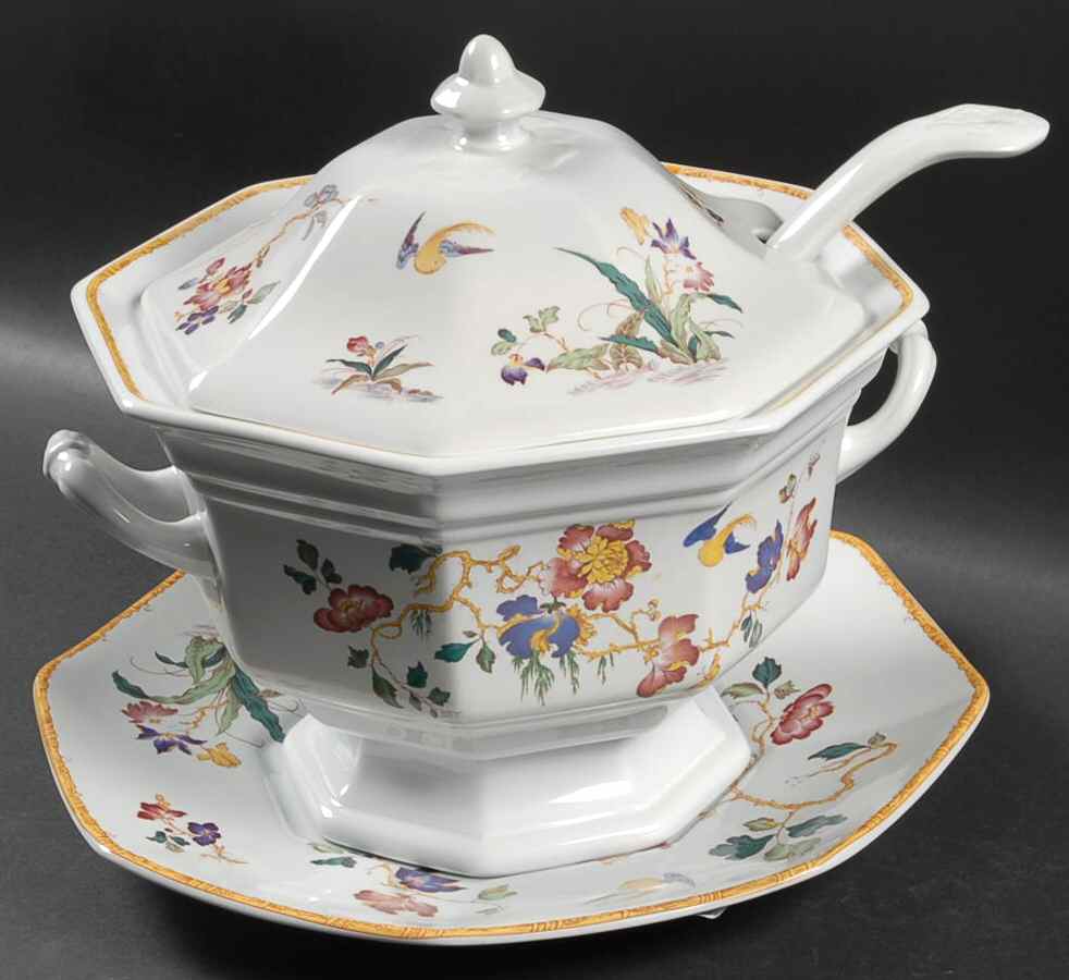 Devon Rose Tureen & Lid w/Ladle & Underplate by Wedgwood-1