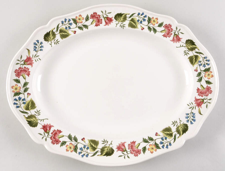 Derwent Scalloped 15" Oval Serving Platter by Wedgwood-1