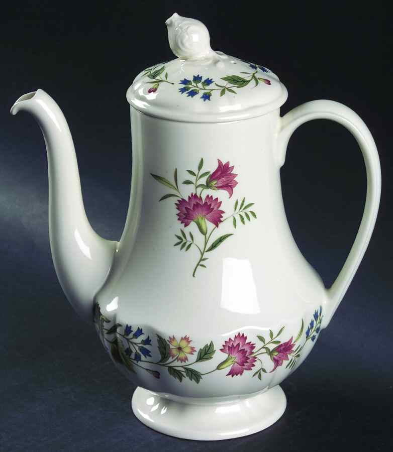 Derwent Scalloped Coffee Pot & Lid by Wedgwood-1