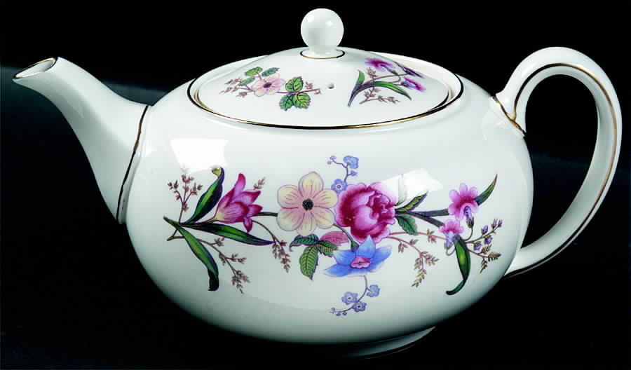 Devon Sprays Teapot & Lid by Wedgwood-1