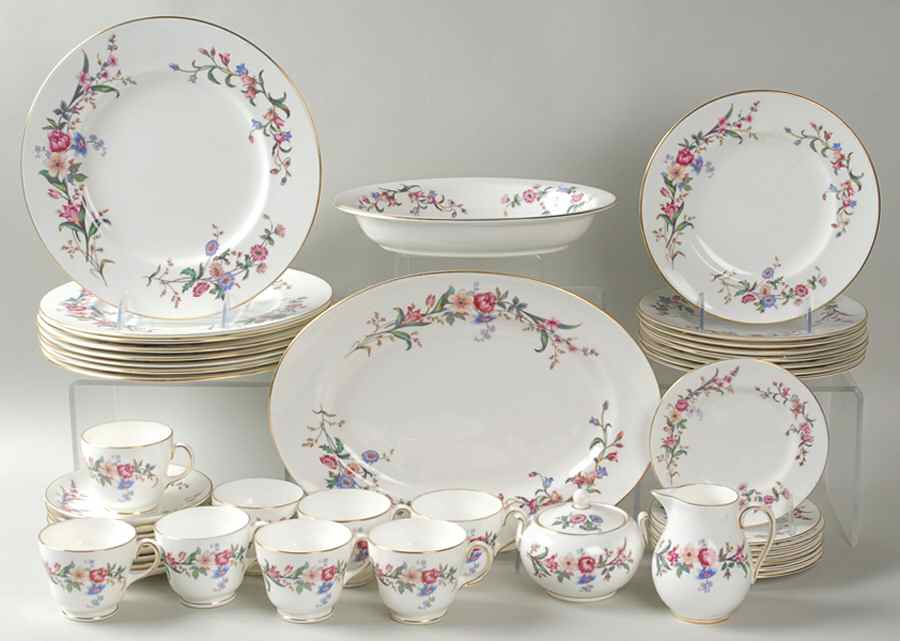 Devon Sprays 45 Piece Estate Set by Wedgwood-1