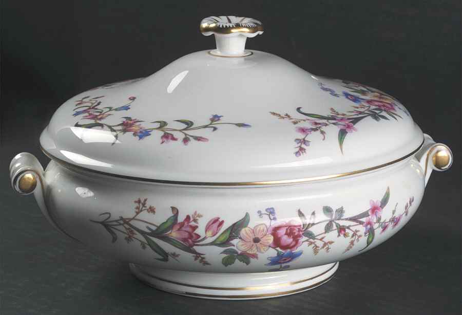 Devon Sprays Round Covered Vegetable by Wedgwood-1
