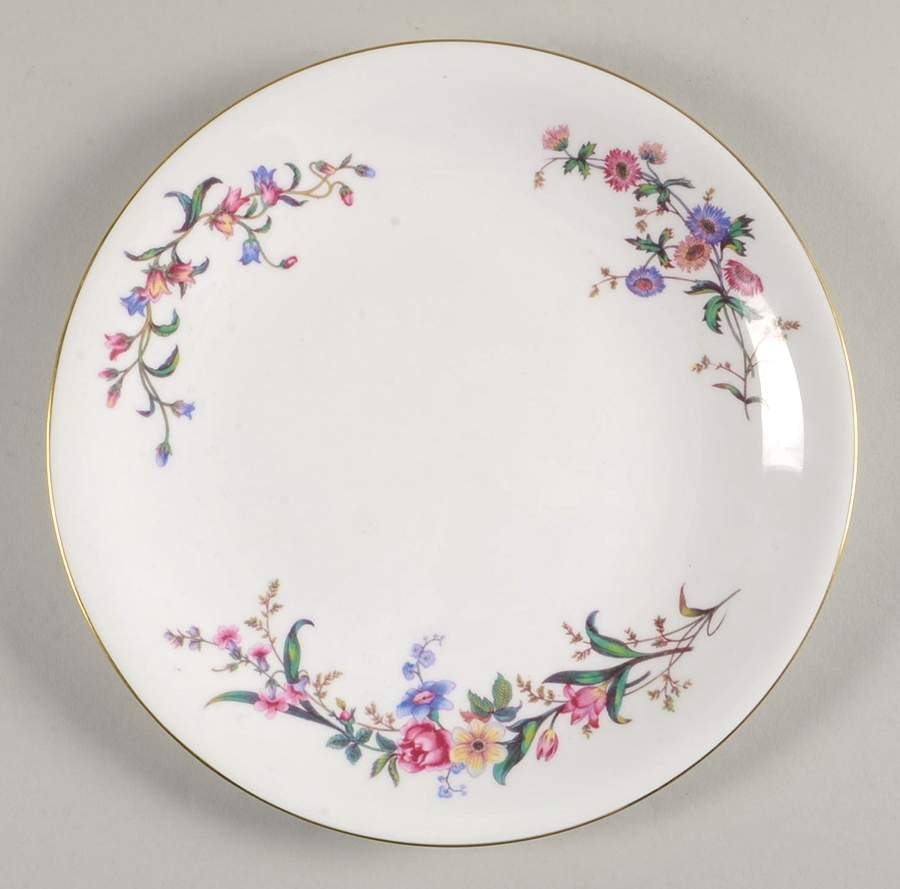 Devon Sprays Cake Plate by Wedgwood-1