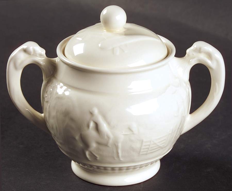 Devonshire (Off White) Sugar Bowl & Lid by Wedgwood-1