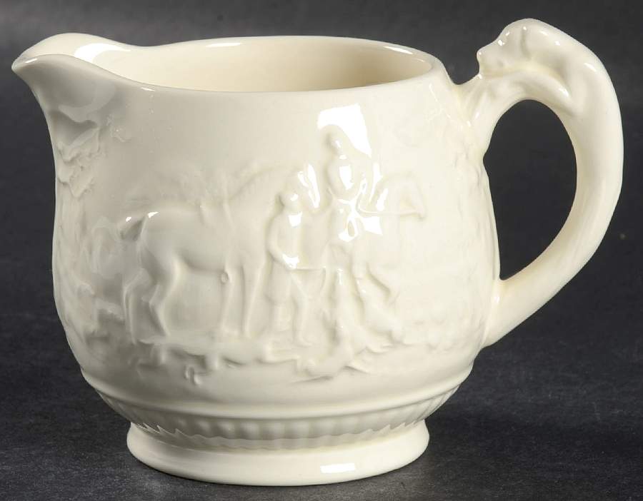 Devonshire (Off White) Creamer by Wedgwood-1