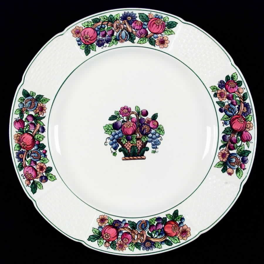 Dover (Scallop, Green Trim) Dinner Plate by Wedgwood-1